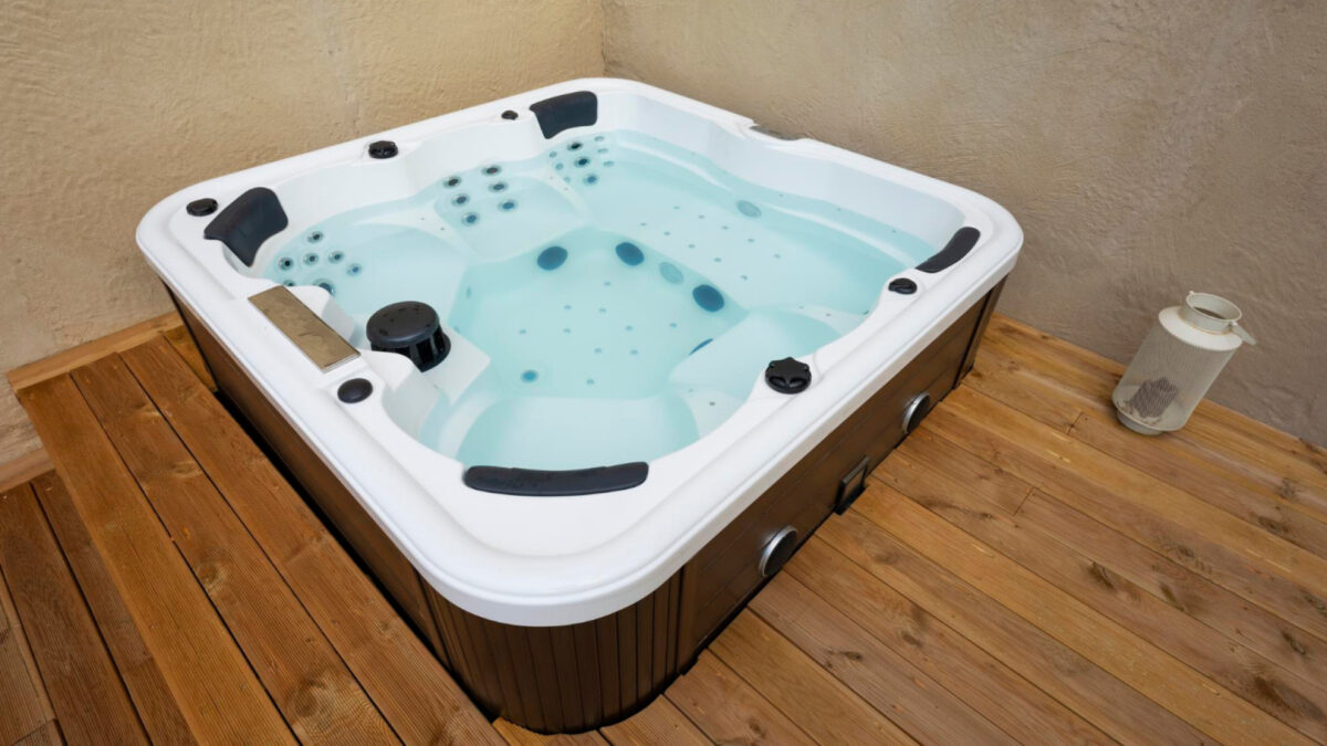 Installer un jacuzzi chez soi : les avantages sur le bien-être et la santé