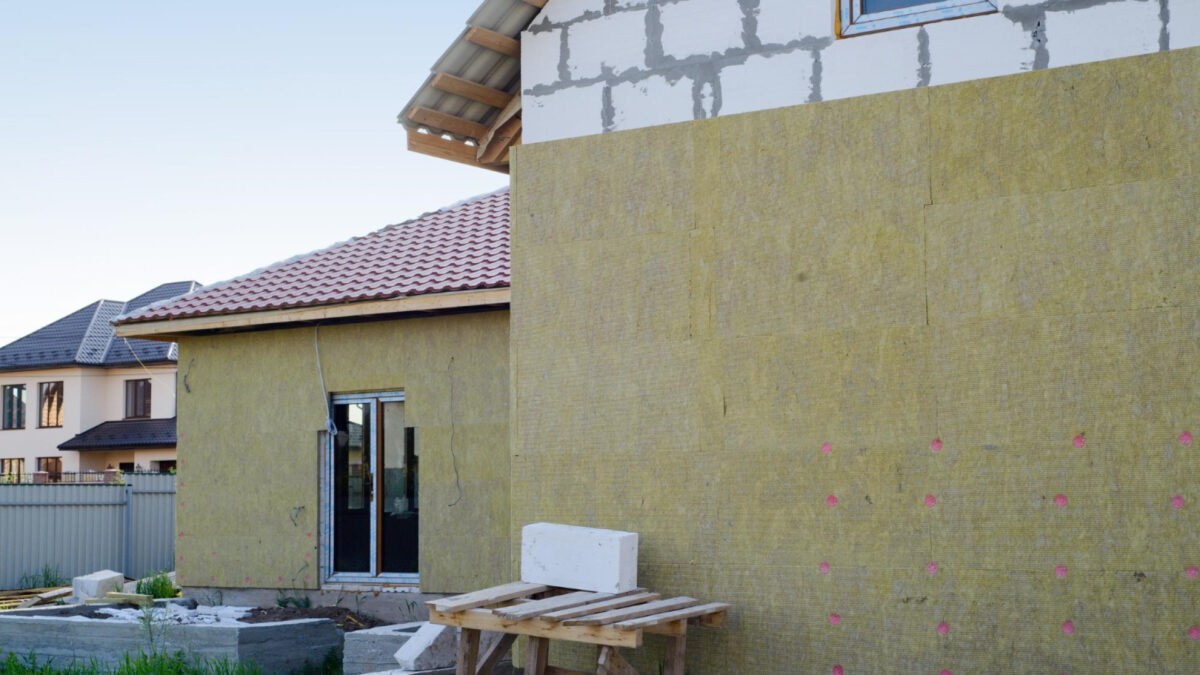 Isoler votre maison par l'extérieur : la méthode qui booste la performance énergétique !