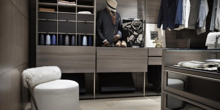 Les avantages d’un dressing sur mesure : optimiser l’espace et le style