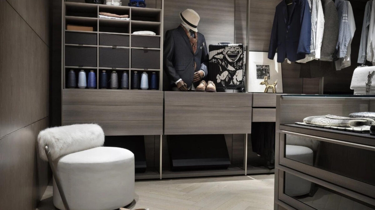 Les avantages d’un dressing sur mesure : optimiser l’espace et le style
