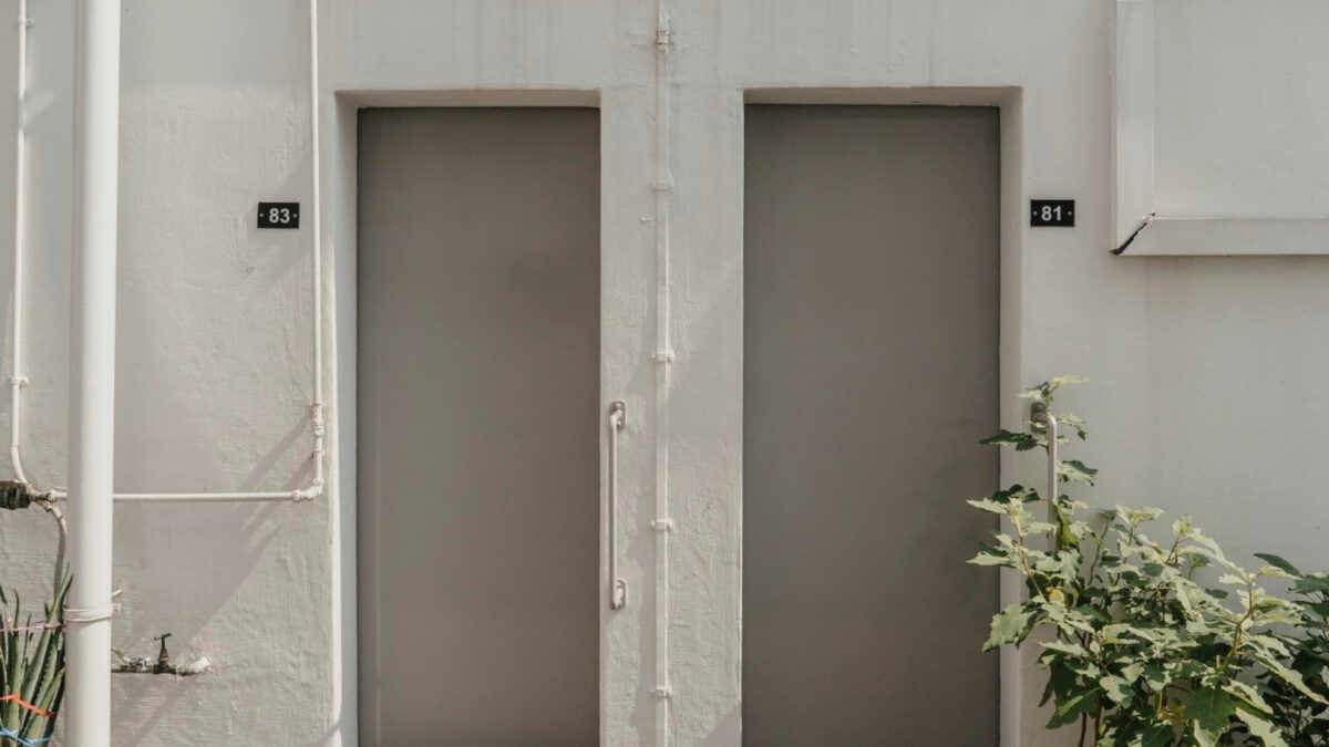 Les portes anti-squat : un investissement qui peut augmenter la valeur de votre propriété !