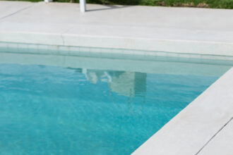 Piscine de camping en béton projeté : ce que les exploitants doivent savoir