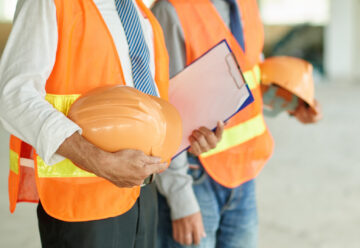 Pourquoi louer du matériel certifié est crucial pour la sécurité sur le chantier ?