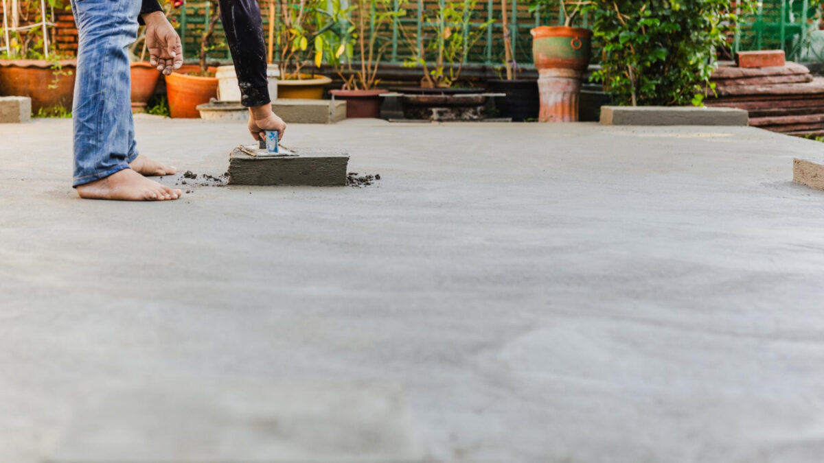Pourquoi une dalle en béton est idéale pour une terrasse durable ?