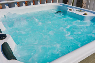 Sécuriser son spa : rôle clé de la couverture rigide