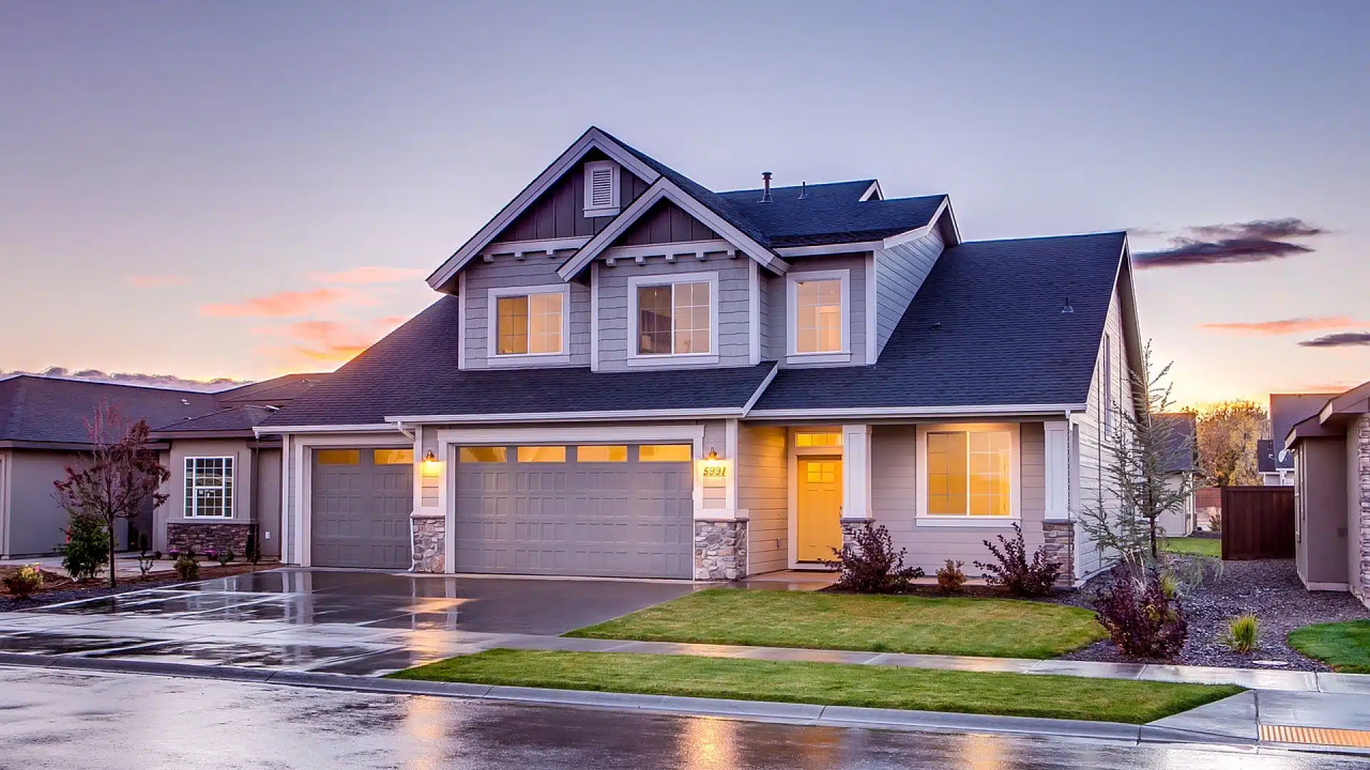 Volets roulants ou coulissants : comment choisir pour votre maison ?